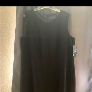 Size 16 Women’s black dress